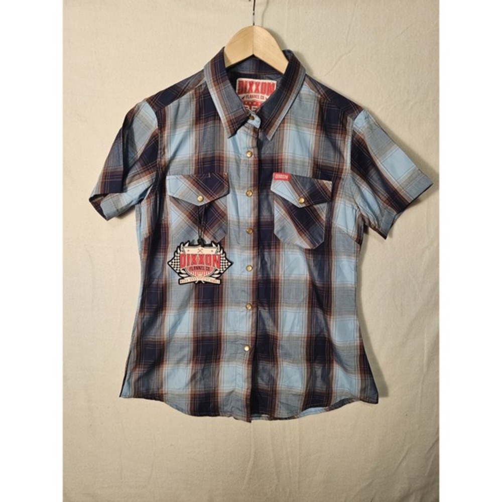 Dixxon Womens The Red Tag Size Medium Short Sleeved Peral Snap Size Medium K1008